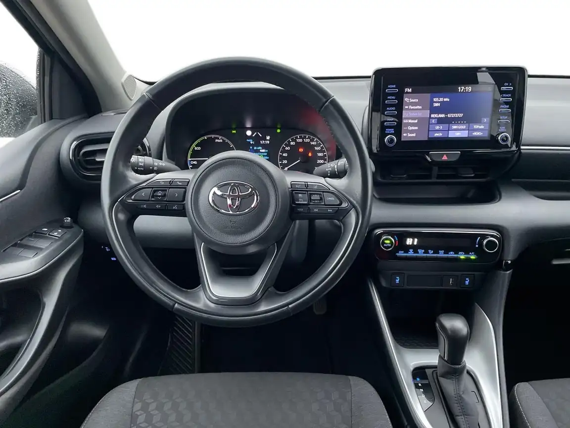 TOYOTA YARIS