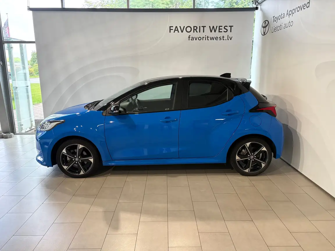 TOYOTA YARIS