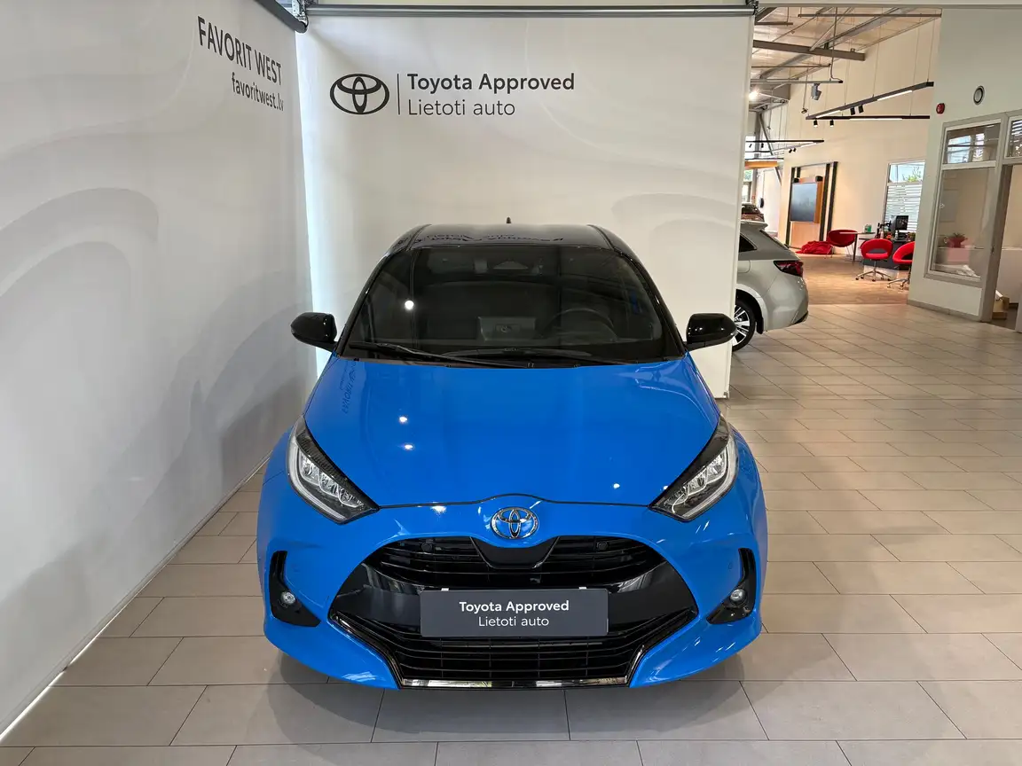 TOYOTA YARIS