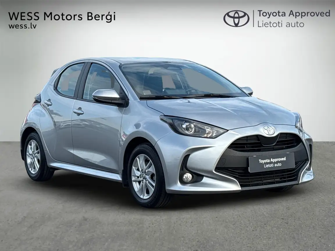 TOYOTA YARIS