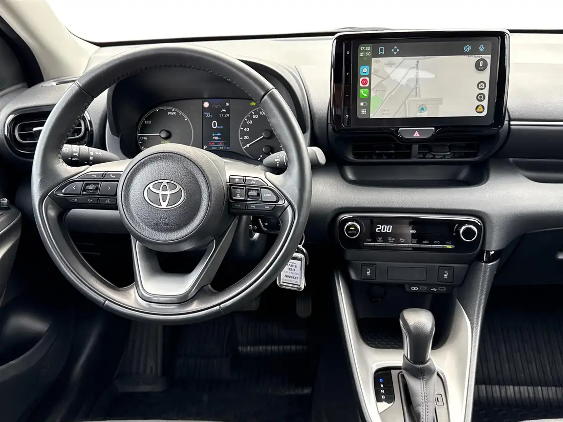 TOYOTA YARIS