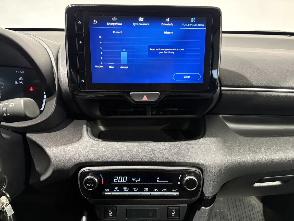 TOYOTA YARIS