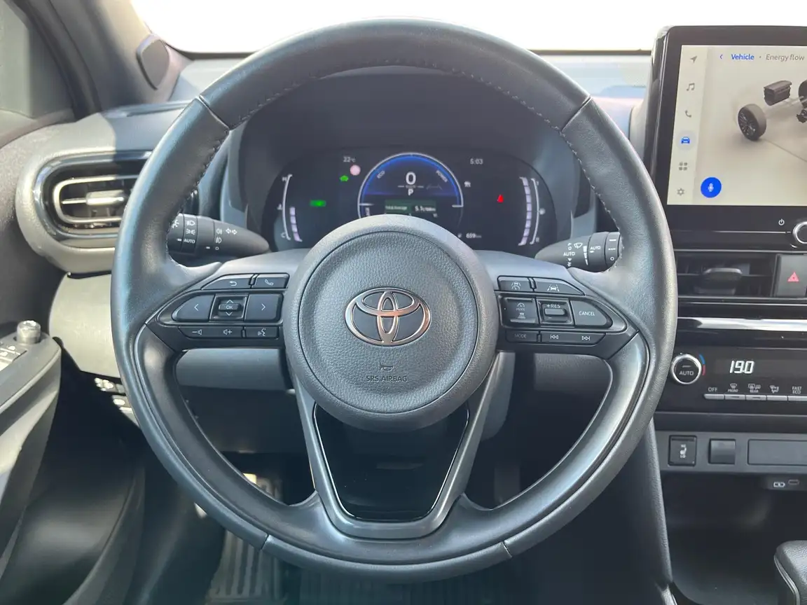 TOYOTA YARIS