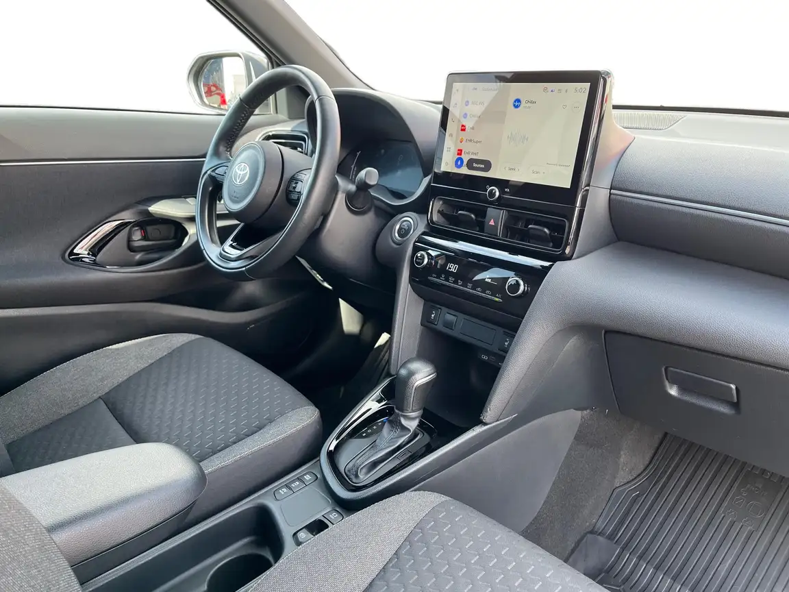 TOYOTA YARIS