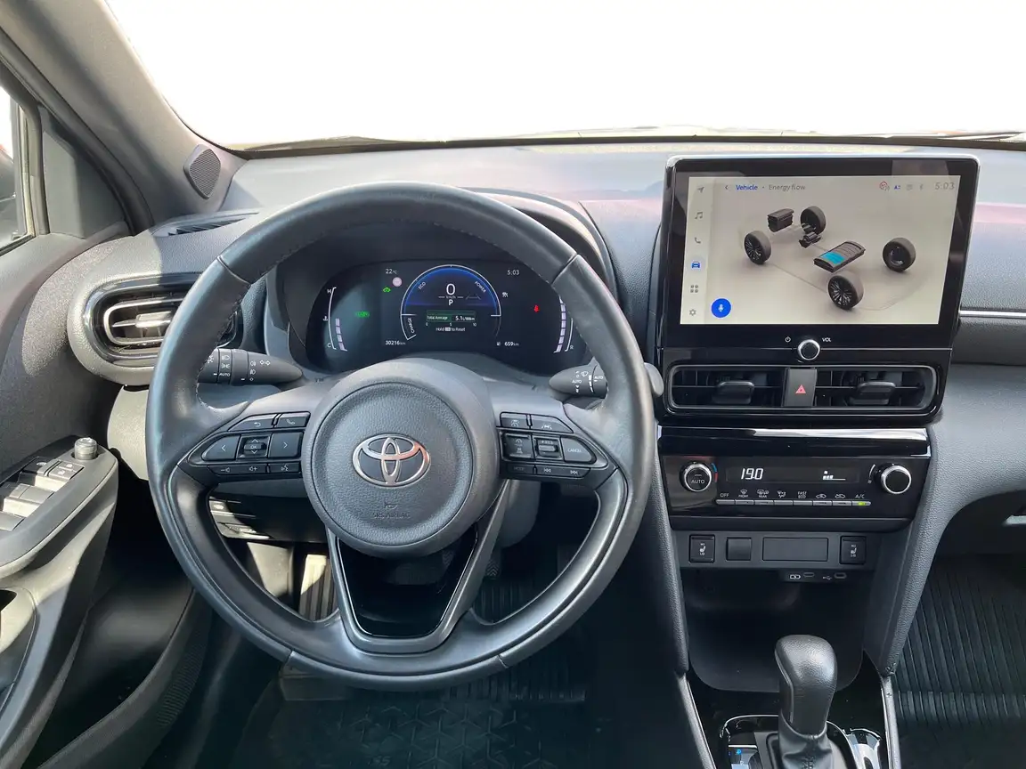 TOYOTA YARIS