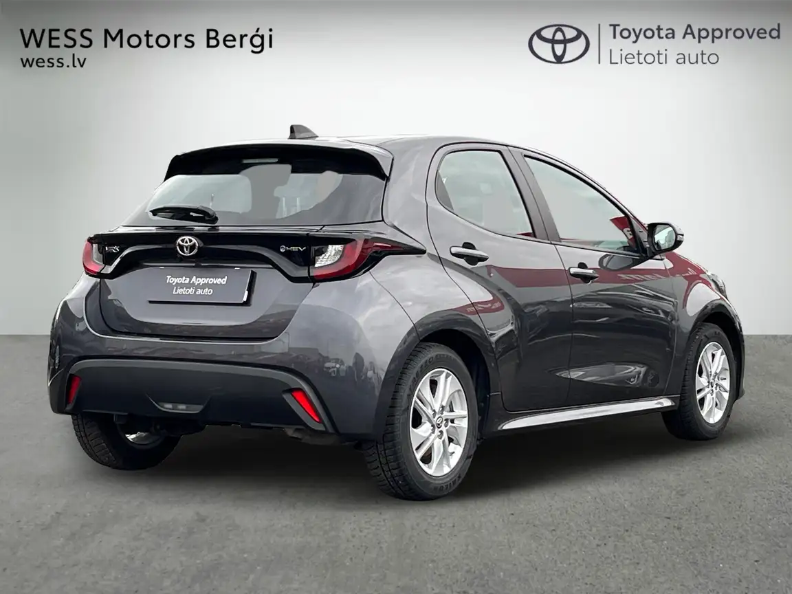TOYOTA YARIS