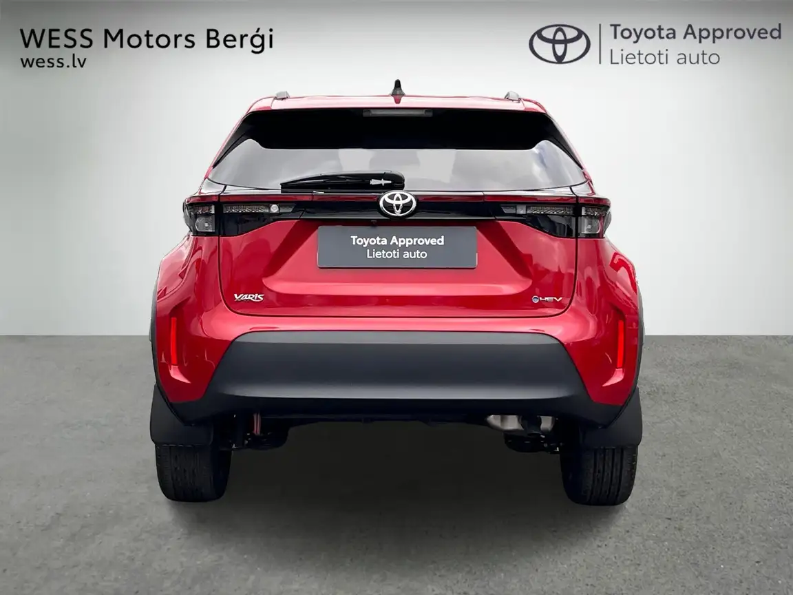 TOYOTA YARIS