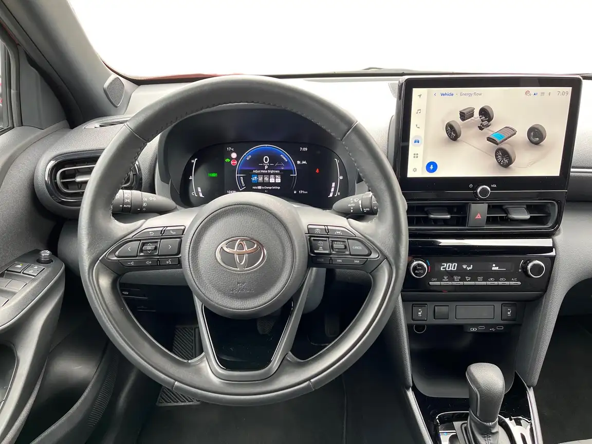 TOYOTA YARIS
