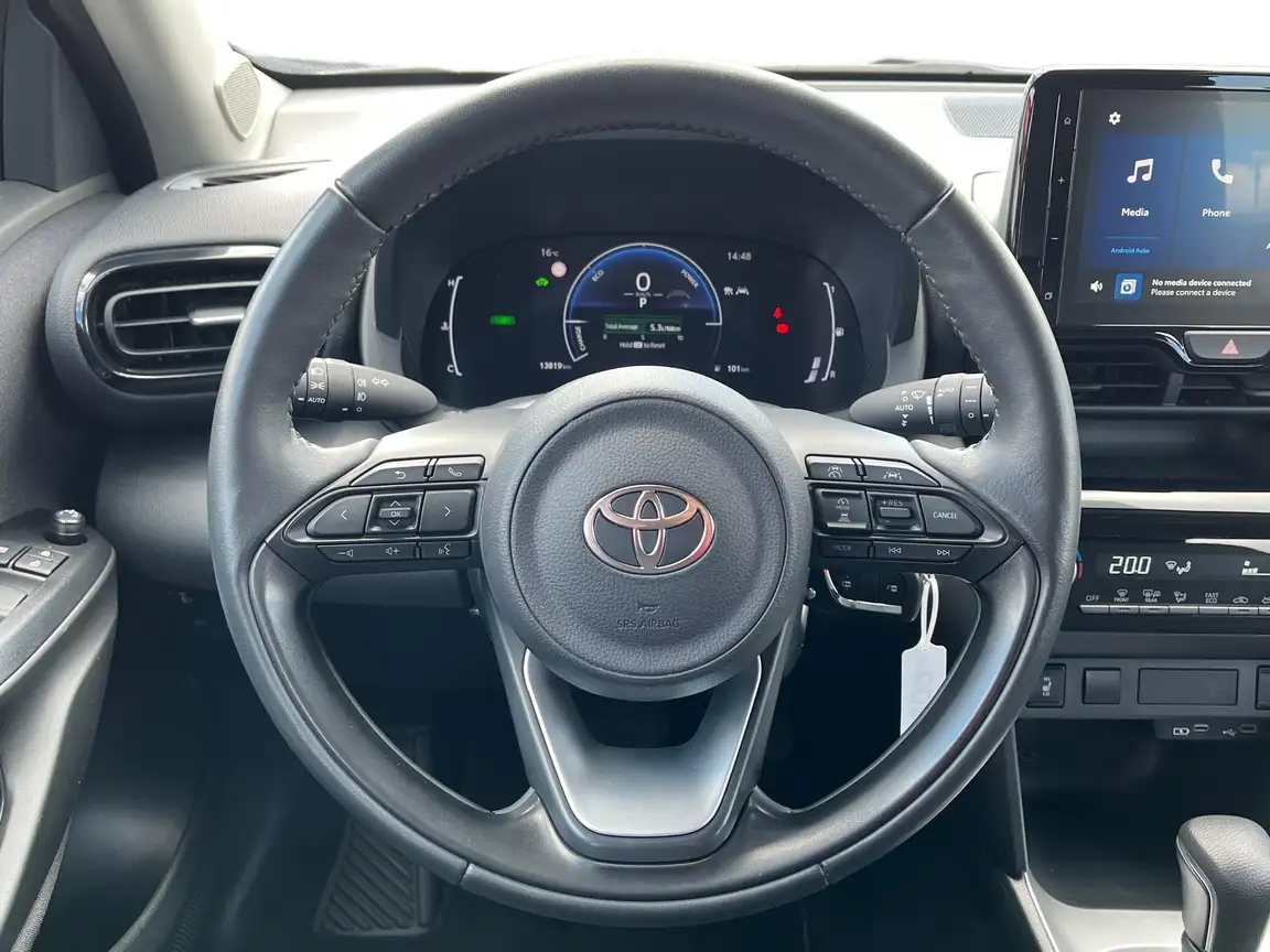 TOYOTA YARIS