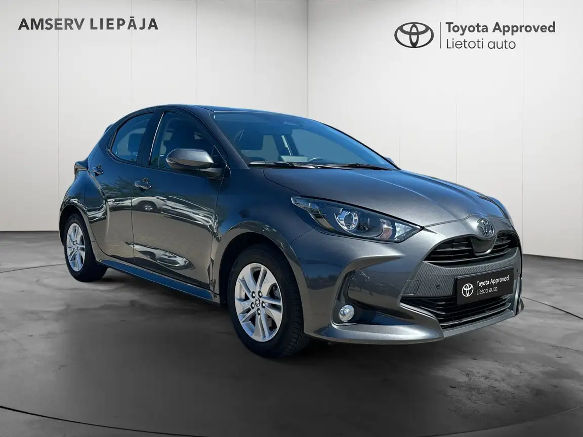 TOYOTA YARIS