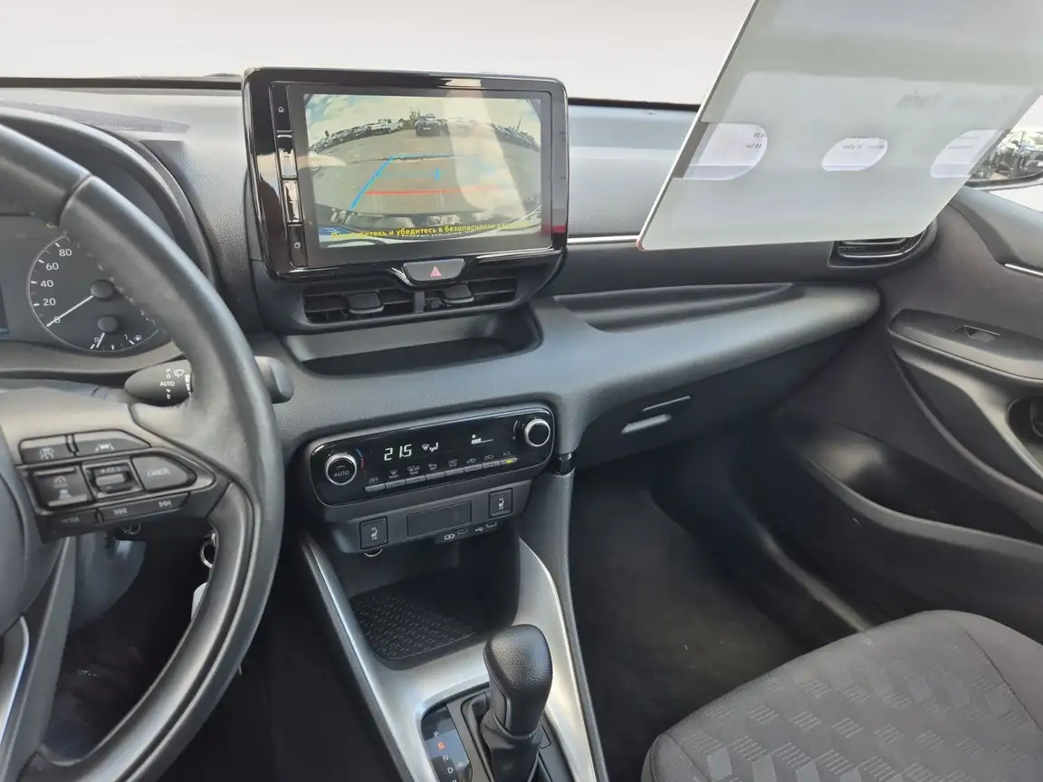 TOYOTA YARIS