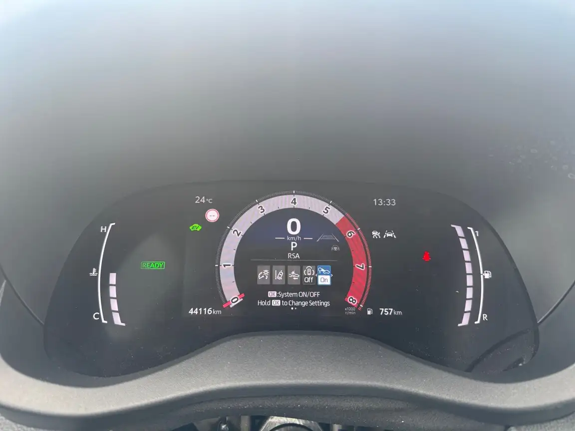 TOYOTA YARIS