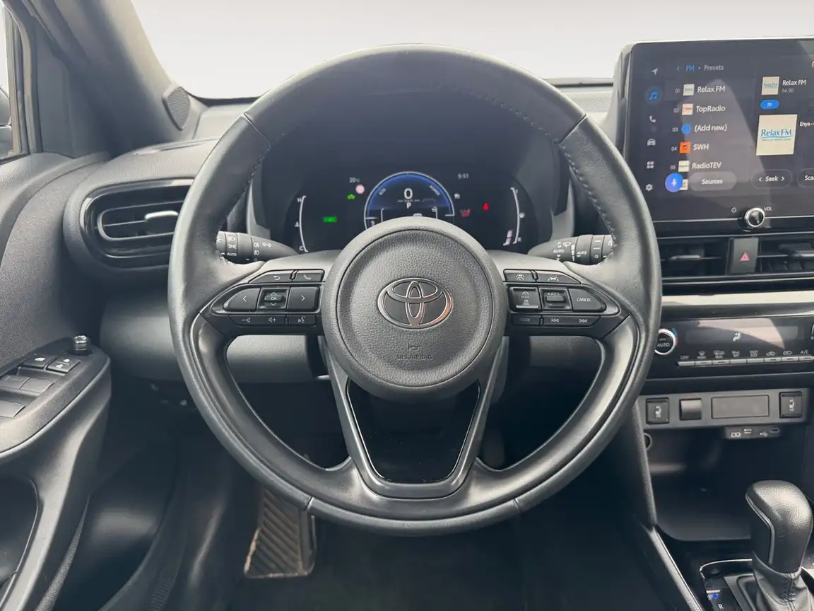 TOYOTA YARIS