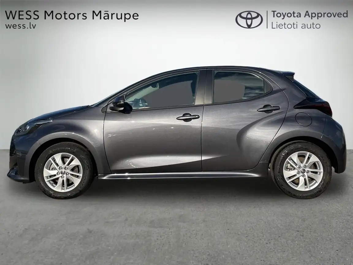 TOYOTA YARIS