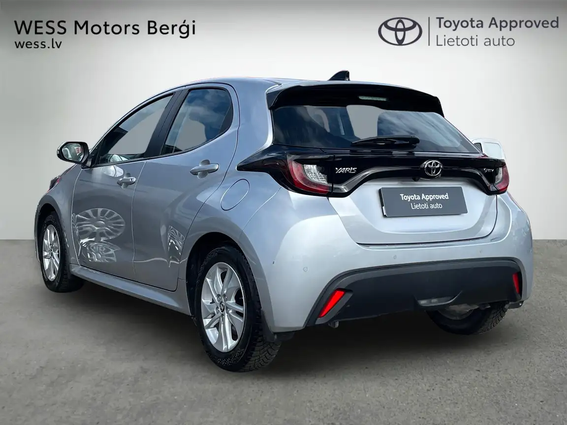 TOYOTA YARIS