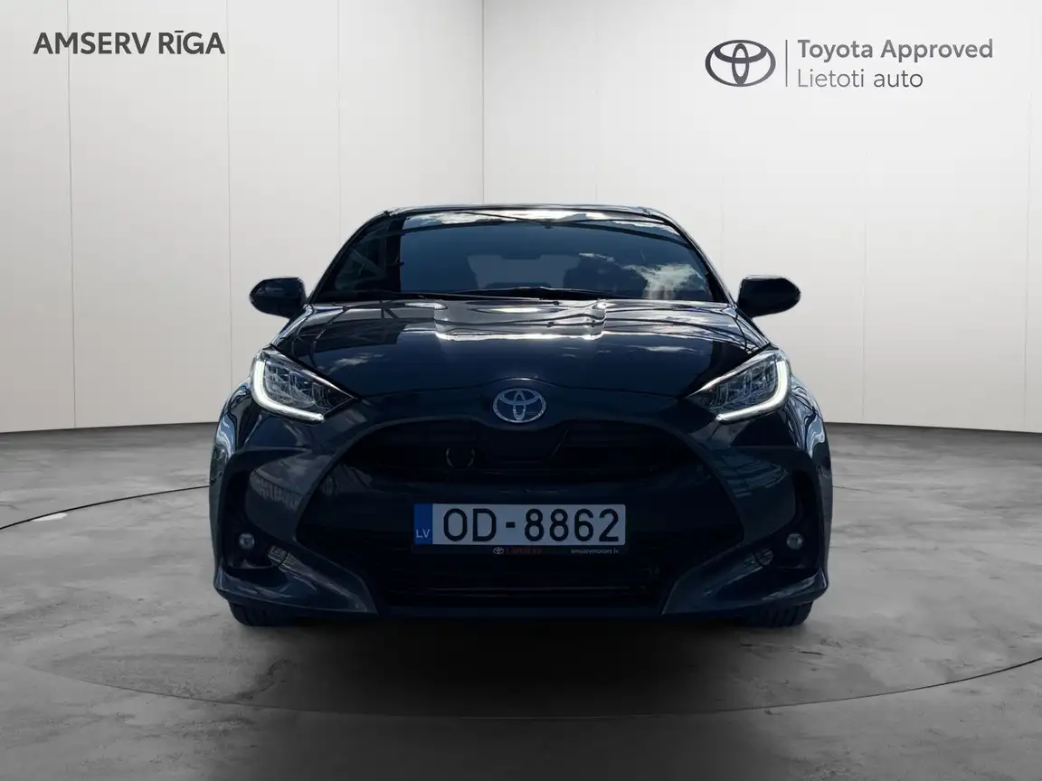 TOYOTA YARIS