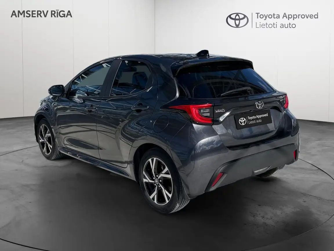 TOYOTA YARIS