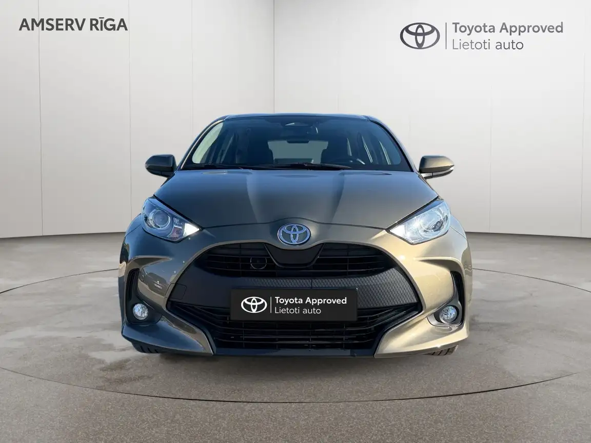 TOYOTA YARIS