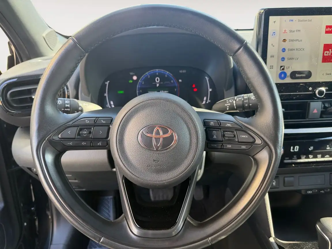 TOYOTA YARIS