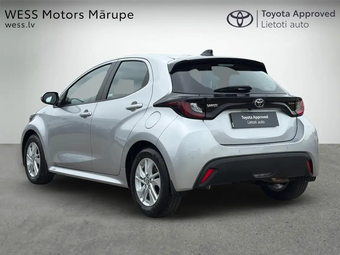 TOYOTA YARIS