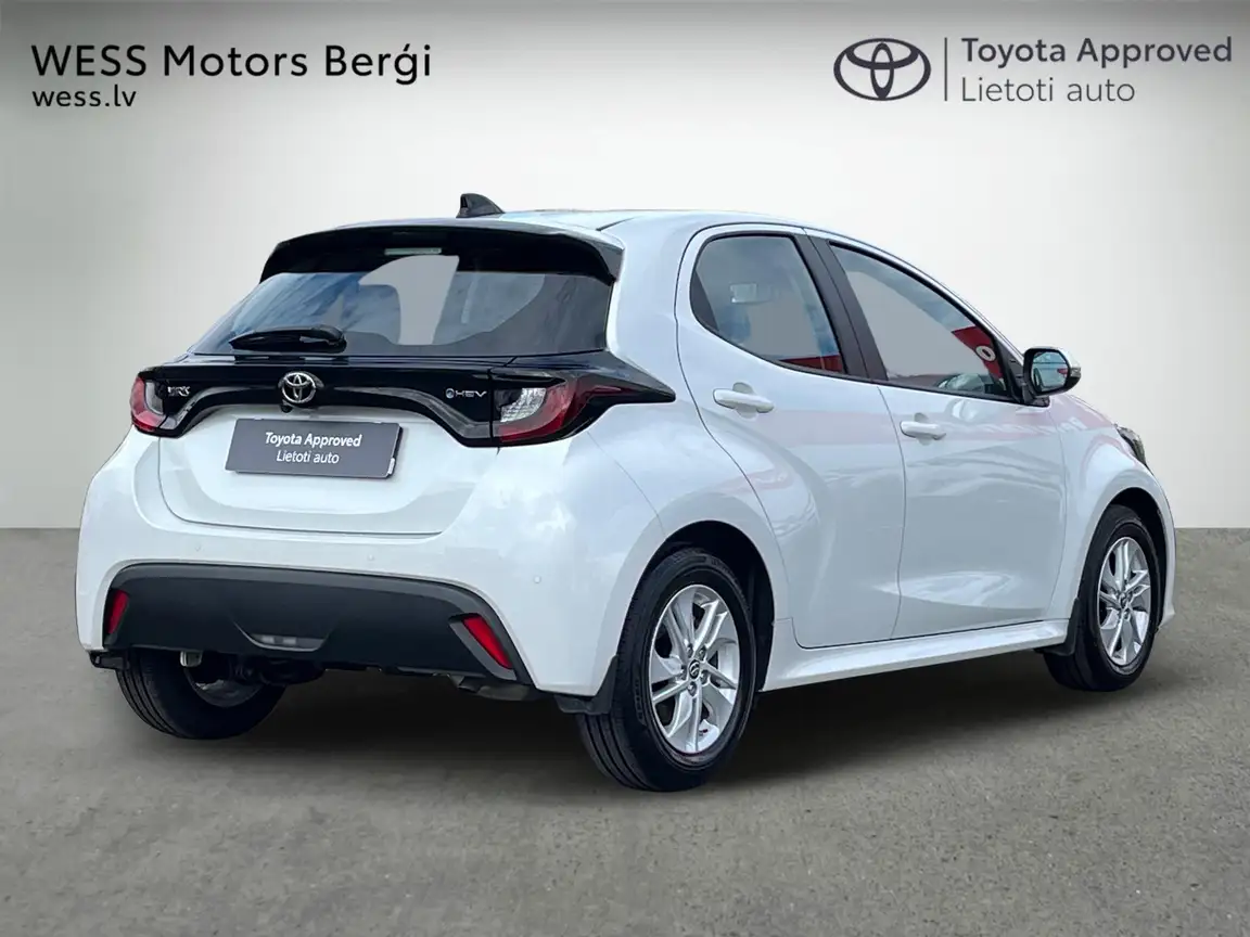 TOYOTA YARIS
