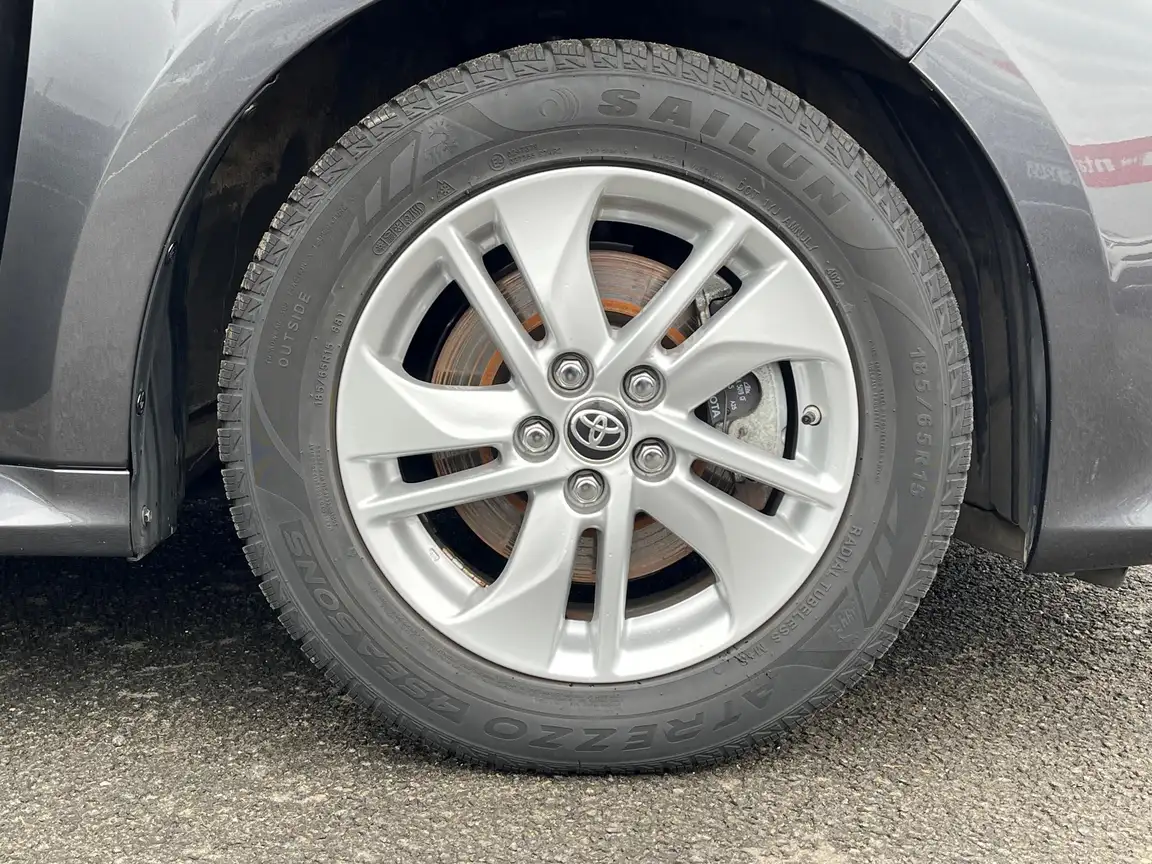 TOYOTA YARIS