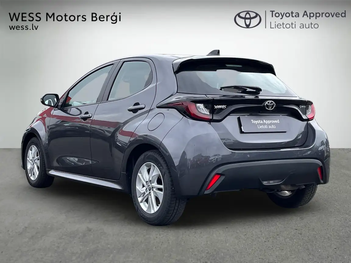 TOYOTA YARIS