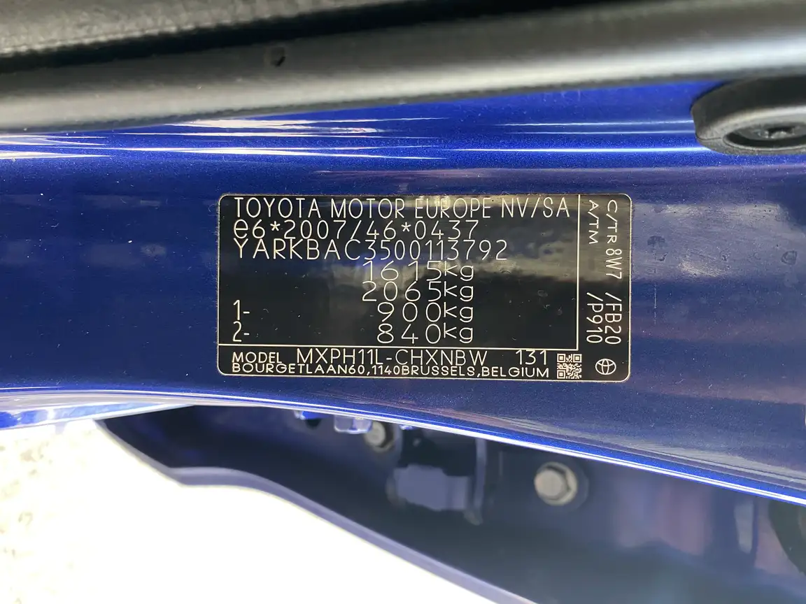 TOYOTA YARIS