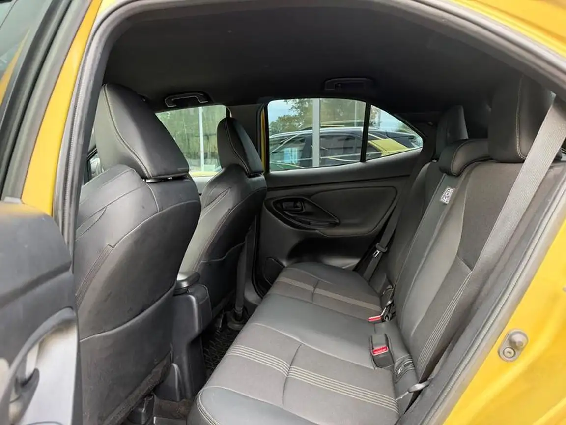 TOYOTA YARIS CROSS