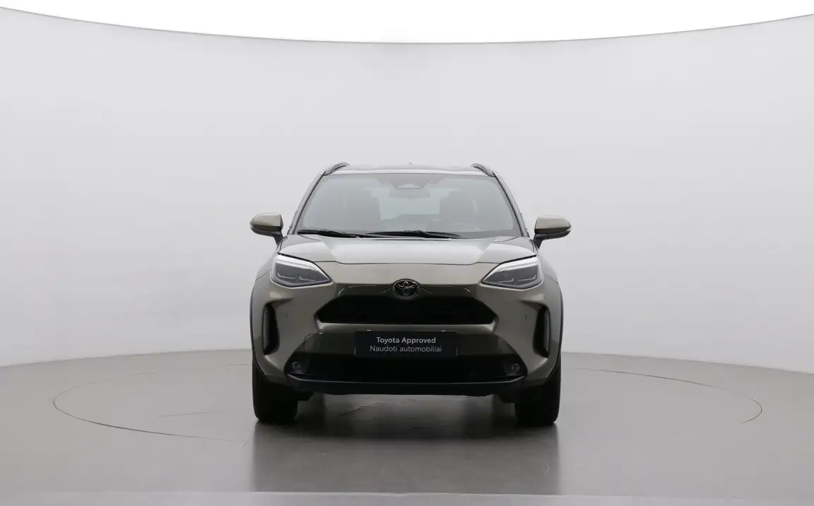 TOYOTA YARIS CROSS