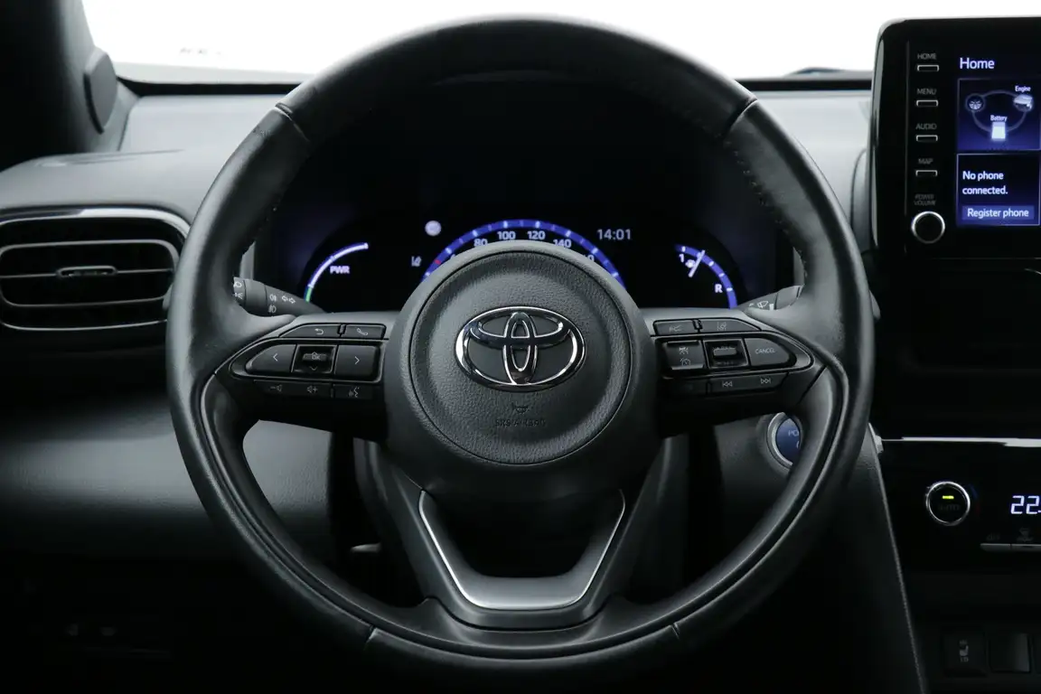 TOYOTA YARIS CROSS