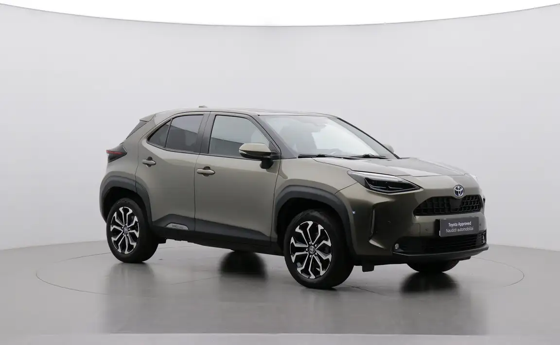 TOYOTA YARIS CROSS