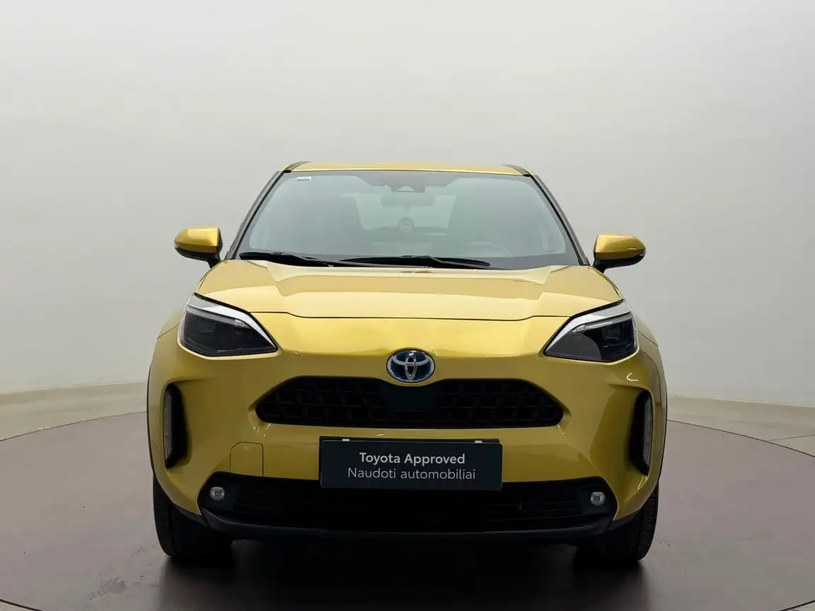TOYOTA YARIS CROSS