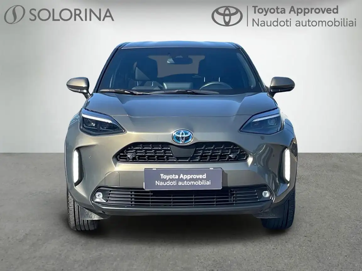 TOYOTA YARIS CROSS