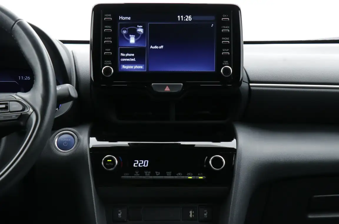 TOYOTA YARIS CROSS