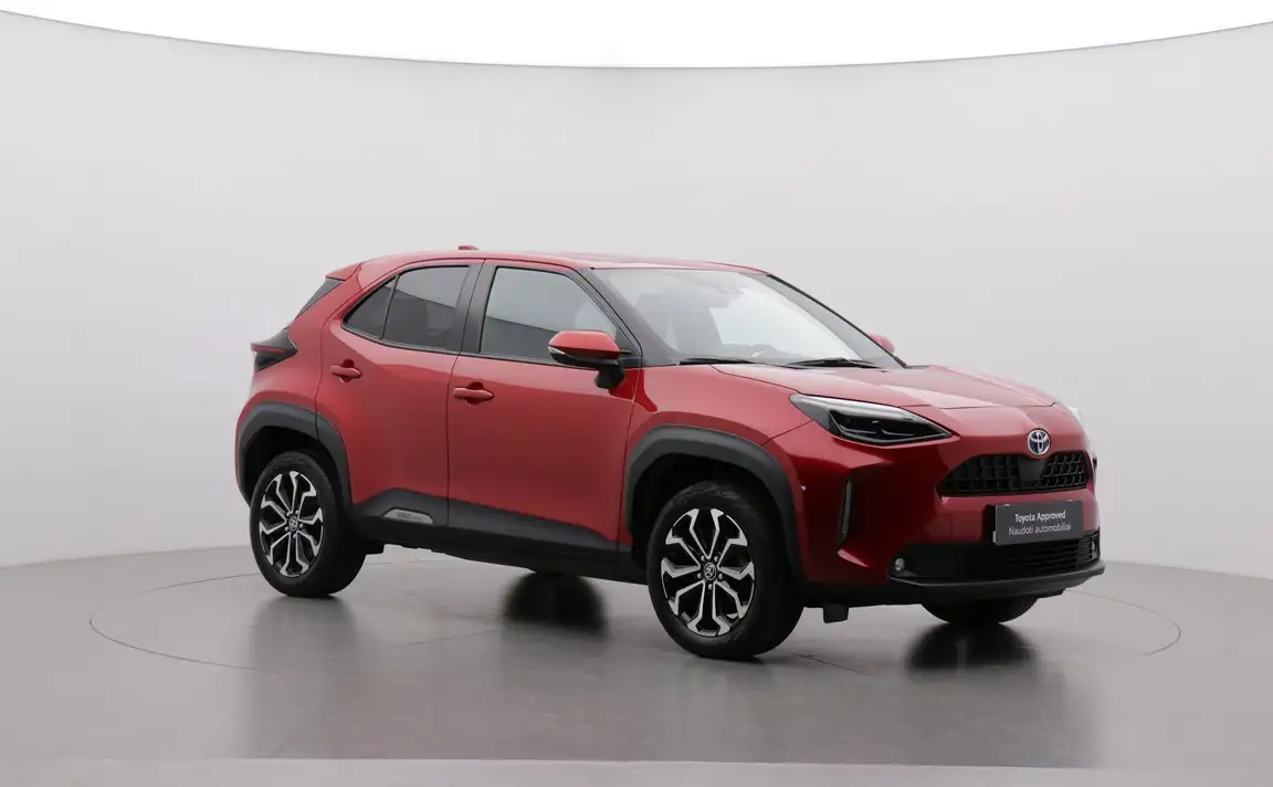 TOYOTA YARIS CROSS