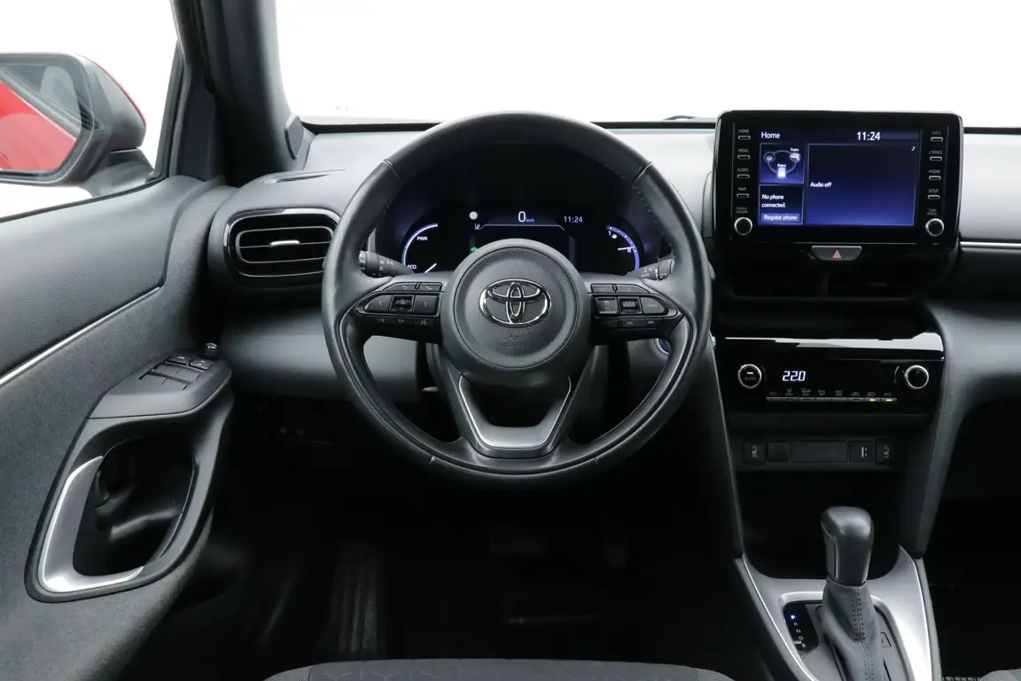 TOYOTA YARIS CROSS