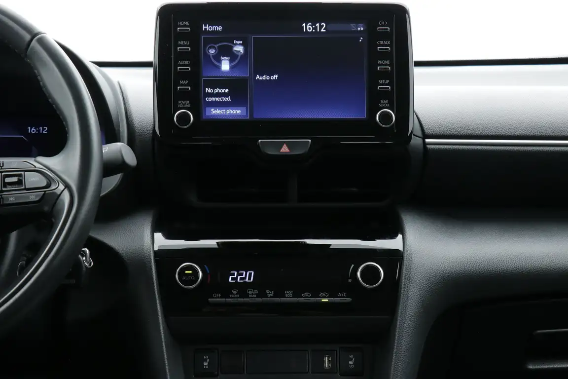 TOYOTA YARIS CROSS