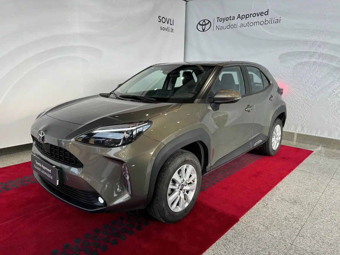 TOYOTA YARIS CROSS