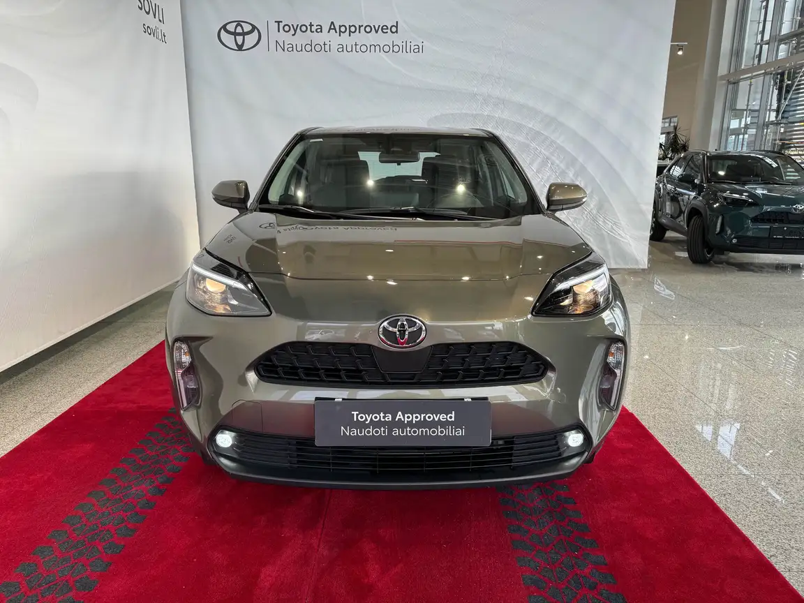 TOYOTA YARIS CROSS