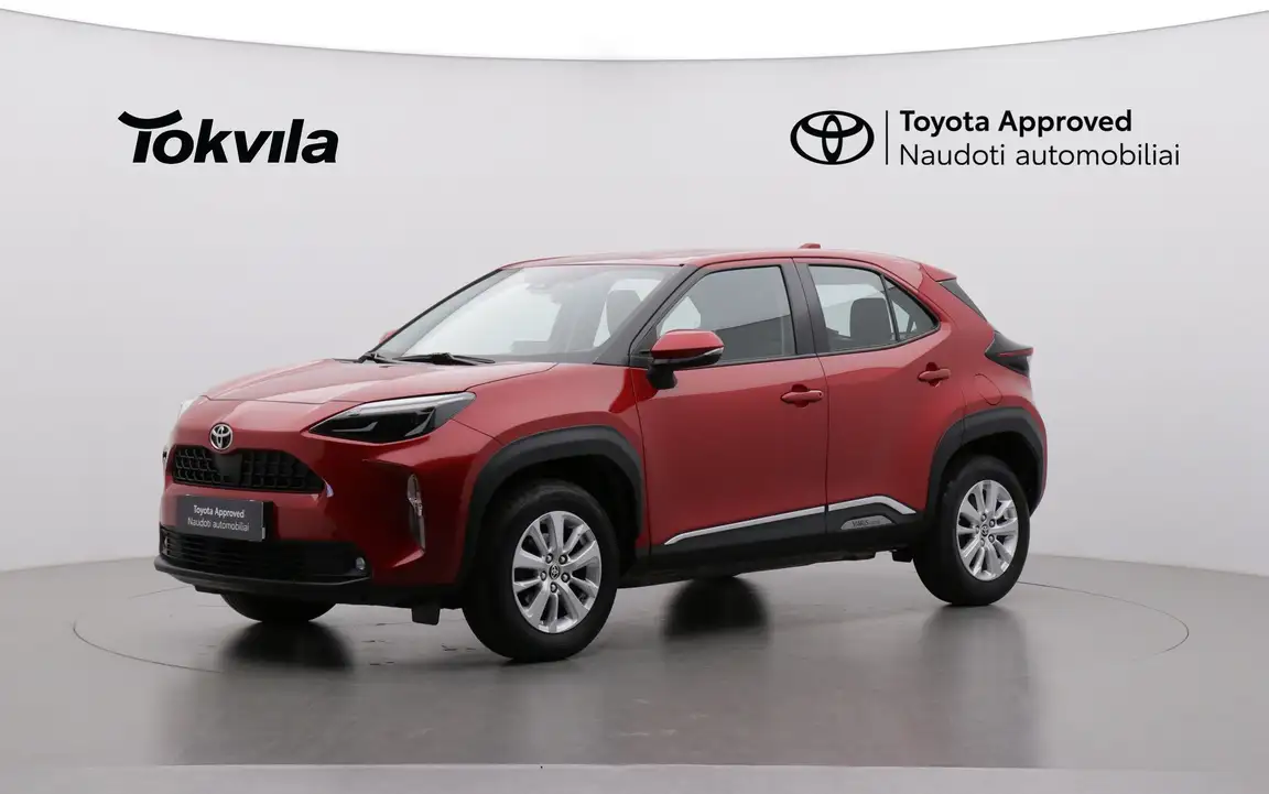 TOYOTA YARIS CROSS