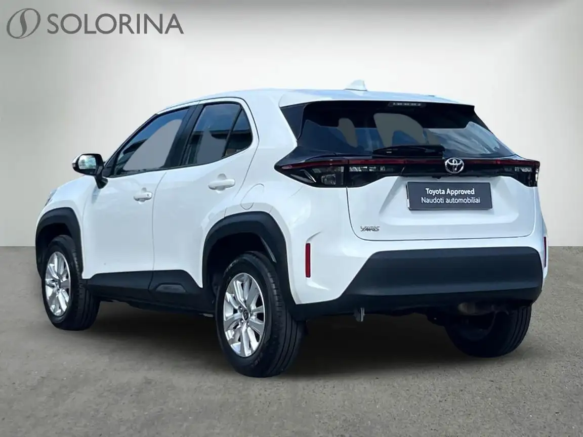 TOYOTA YARIS CROSS