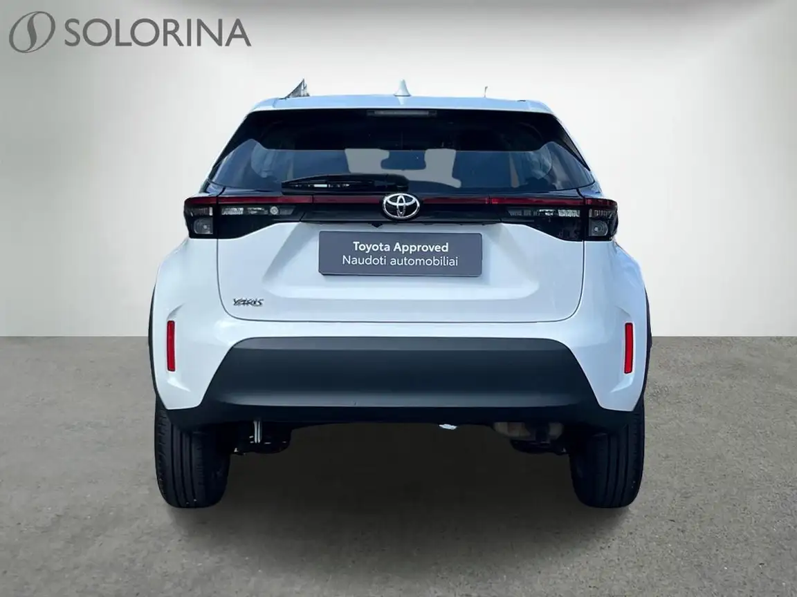 TOYOTA YARIS CROSS