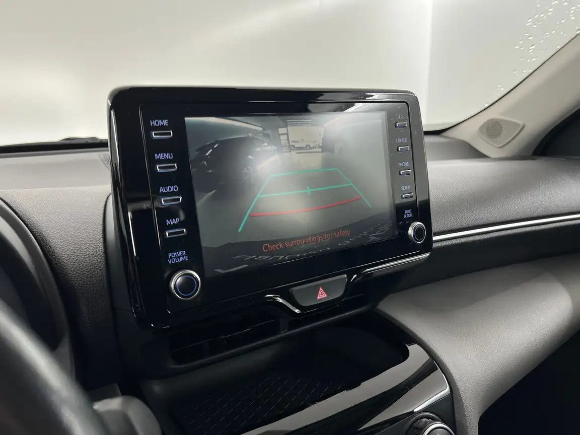 TOYOTA YARIS CROSS