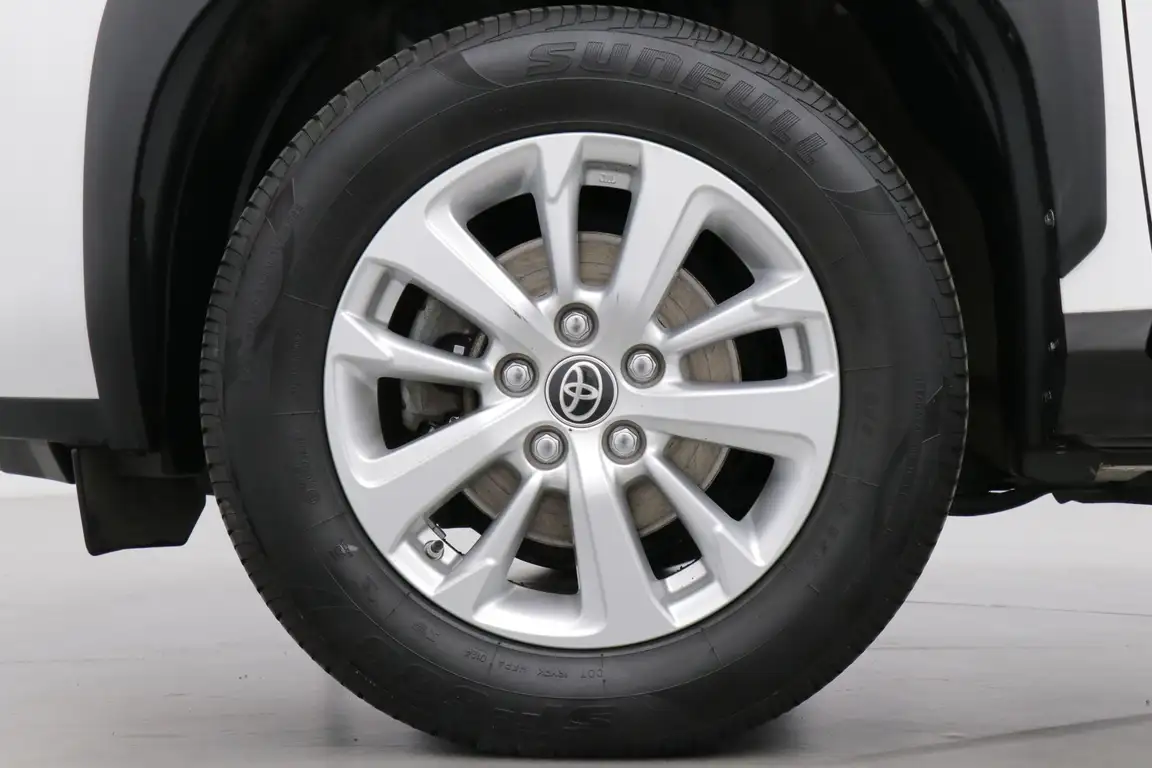 TOYOTA YARIS CROSS