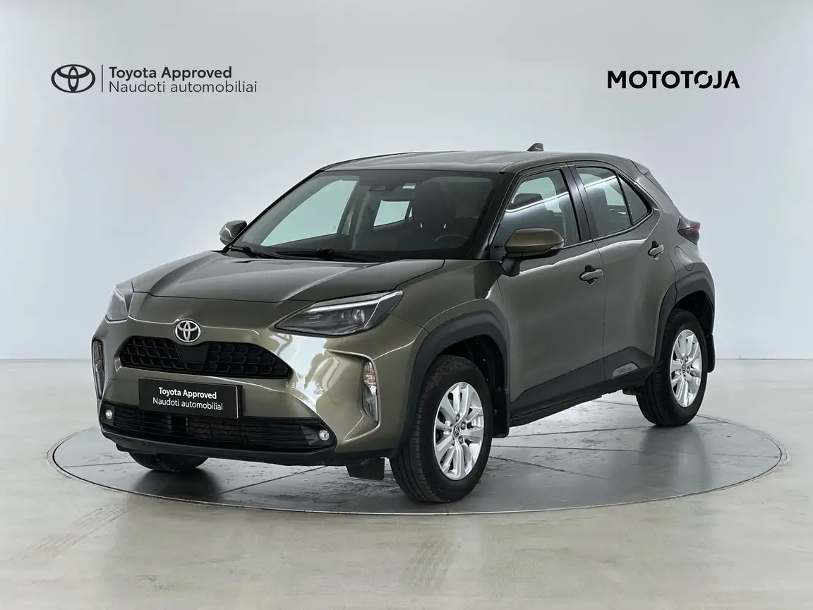 TOYOTA YARIS CROSS