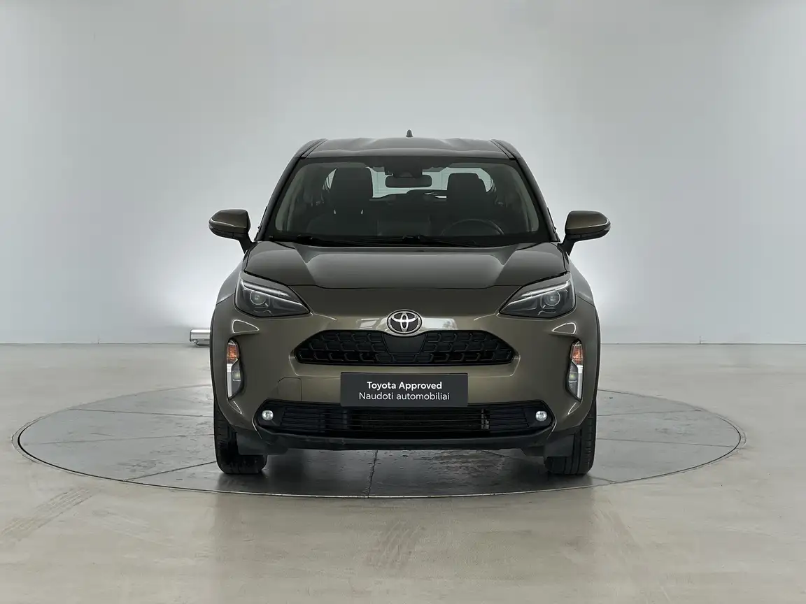 TOYOTA YARIS CROSS