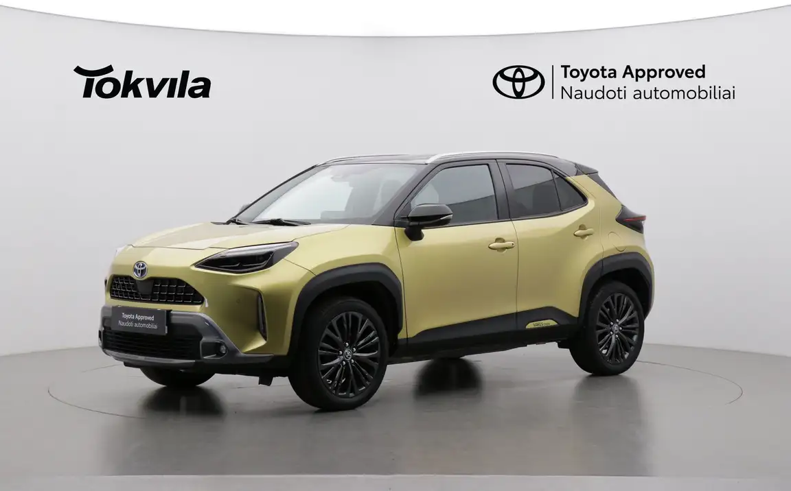 TOYOTA YARIS CROSS