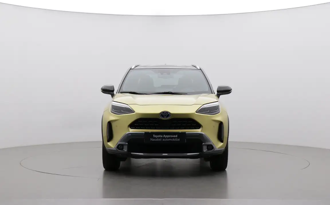 TOYOTA YARIS CROSS