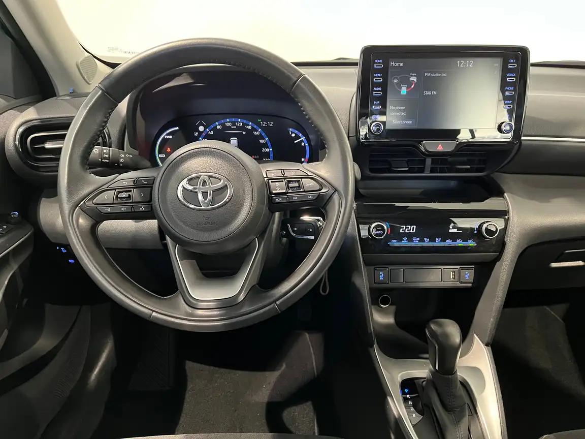 TOYOTA YARIS CROSS
